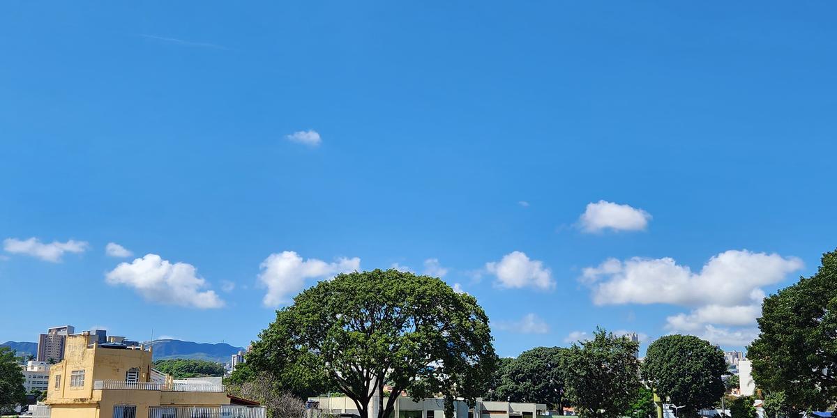 Céu claro em BH neste sábado (Maurício Vieira/Hoje em Dia)