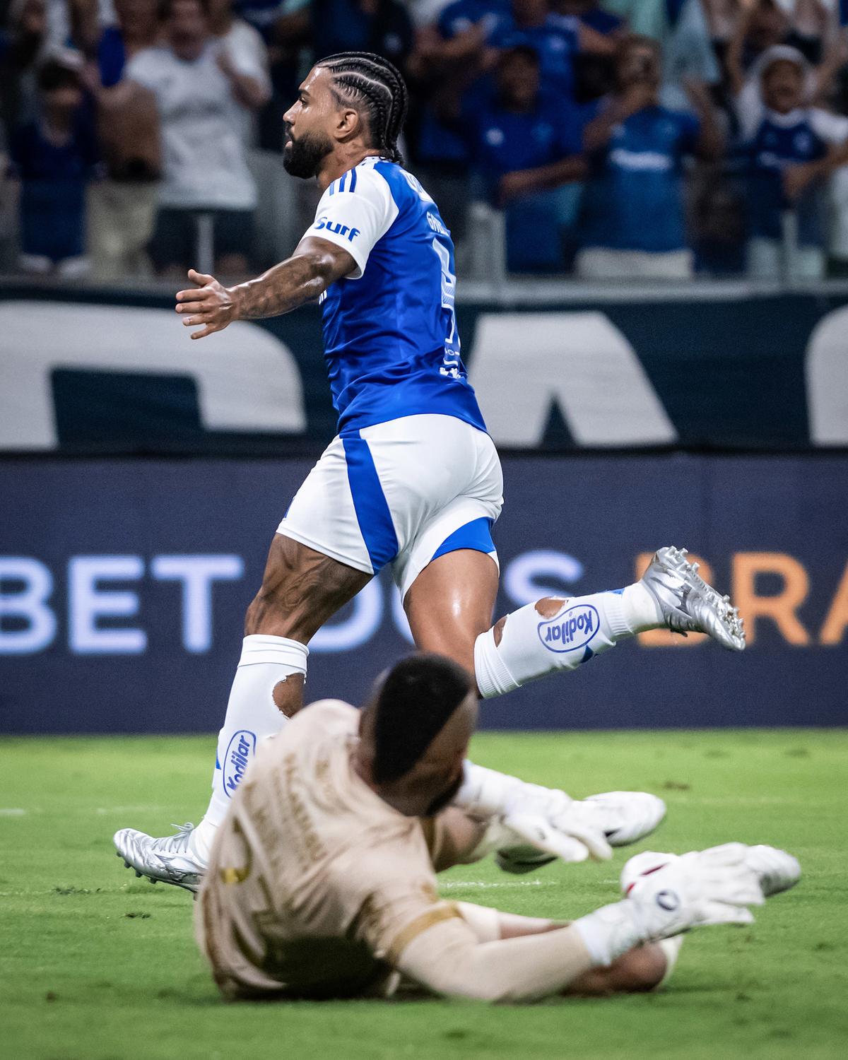 Gabigol deixou sua marca na estreia (Gustavo Aleixo)