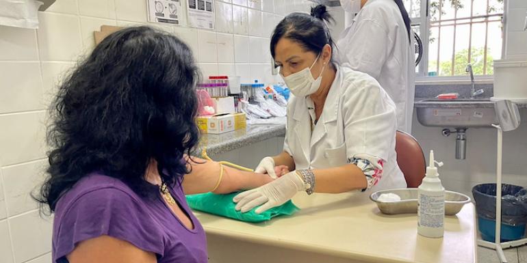 Seguindo a legislação municipal, 20% das vagas totais serão destinadas a candidatos negros e 10% às pessoas com deficiência (Aline Resende / PBH)