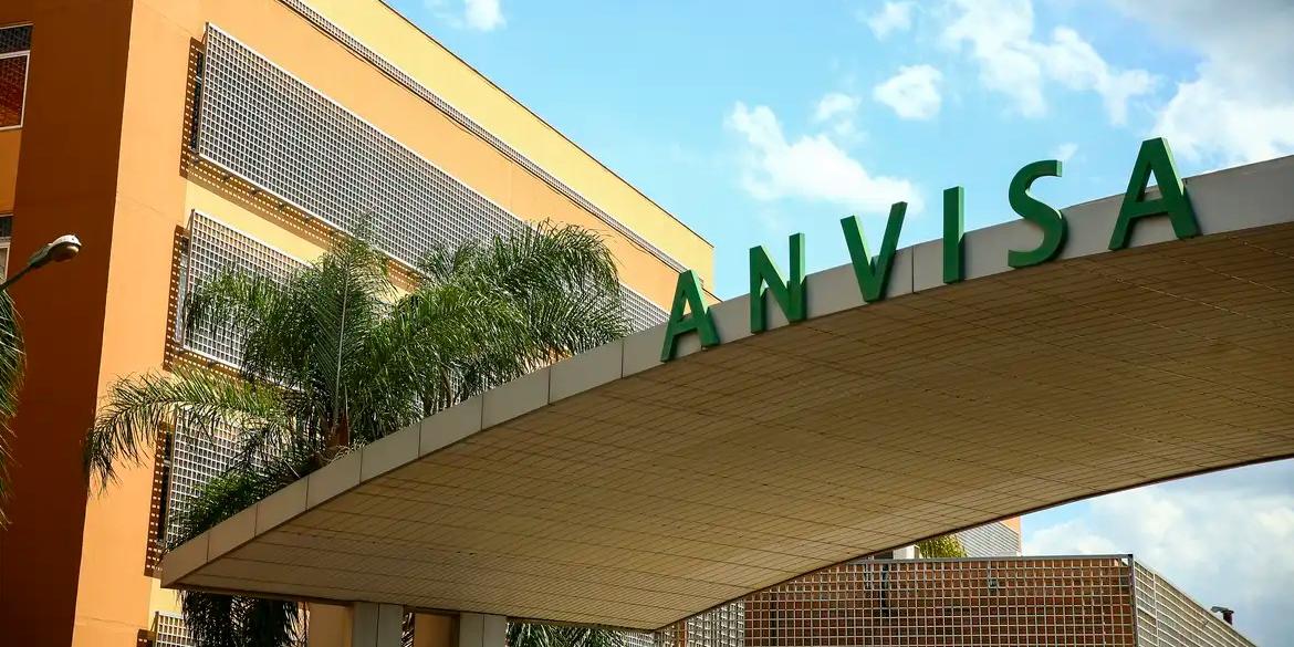 Decisão foi adotada porque a planta, de nome científico Pereskia aculeata, não é autorizada como constituinte para suplementos alimentares (MARCELO CAMARGO/AGÊNCIA BRASIL)