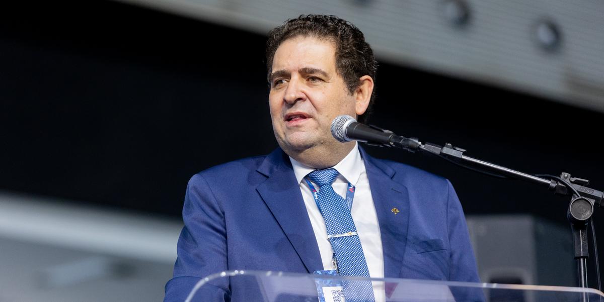 Marcos Vinícius é médico e foi prefeito de Coronel Fabriciano de 2021 a 2025 (Divulgação)