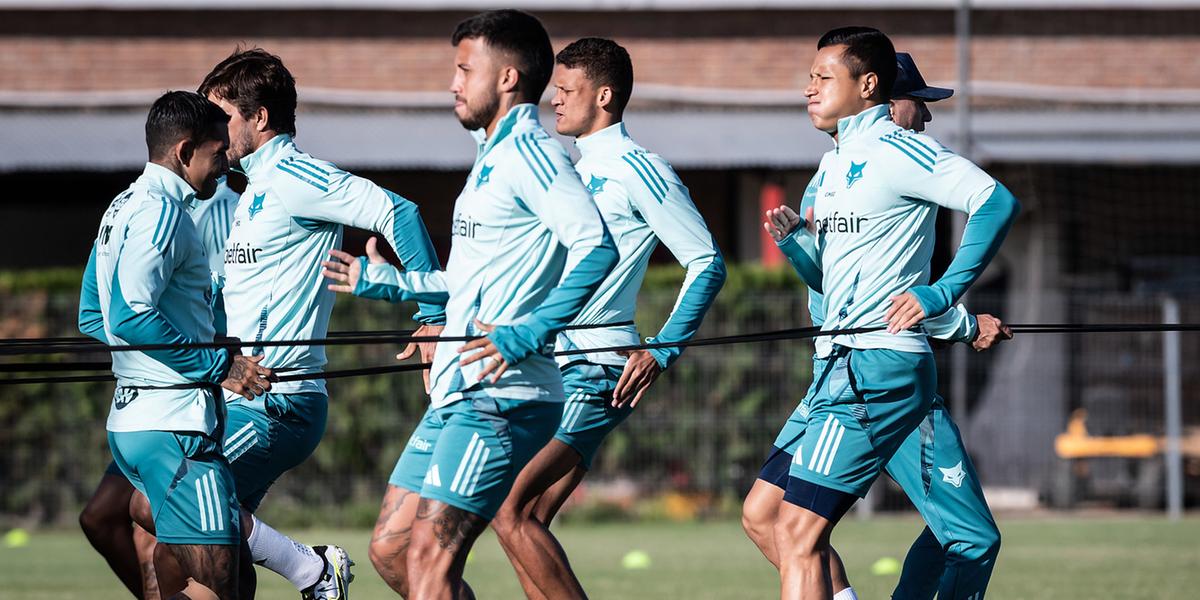 Treino no CT do Colon, na Argentina (Foto: Gustavo Aleixo/Cruzeiro)