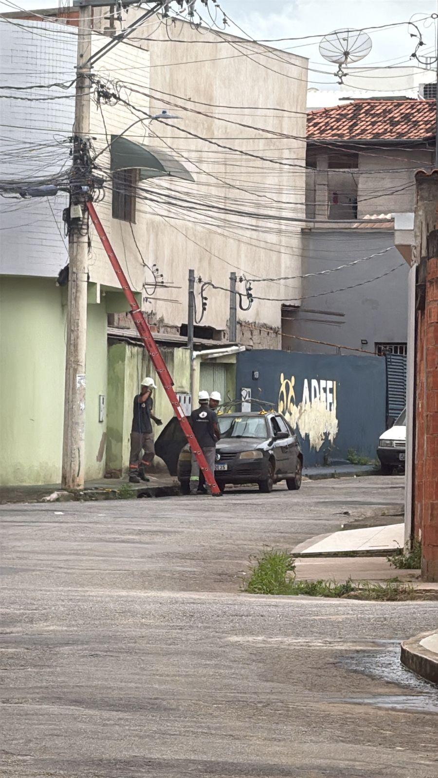 Quadrilha usava equipamentos de proteção como se fossem de alguma empresa (Divulgação / PRF/MG)