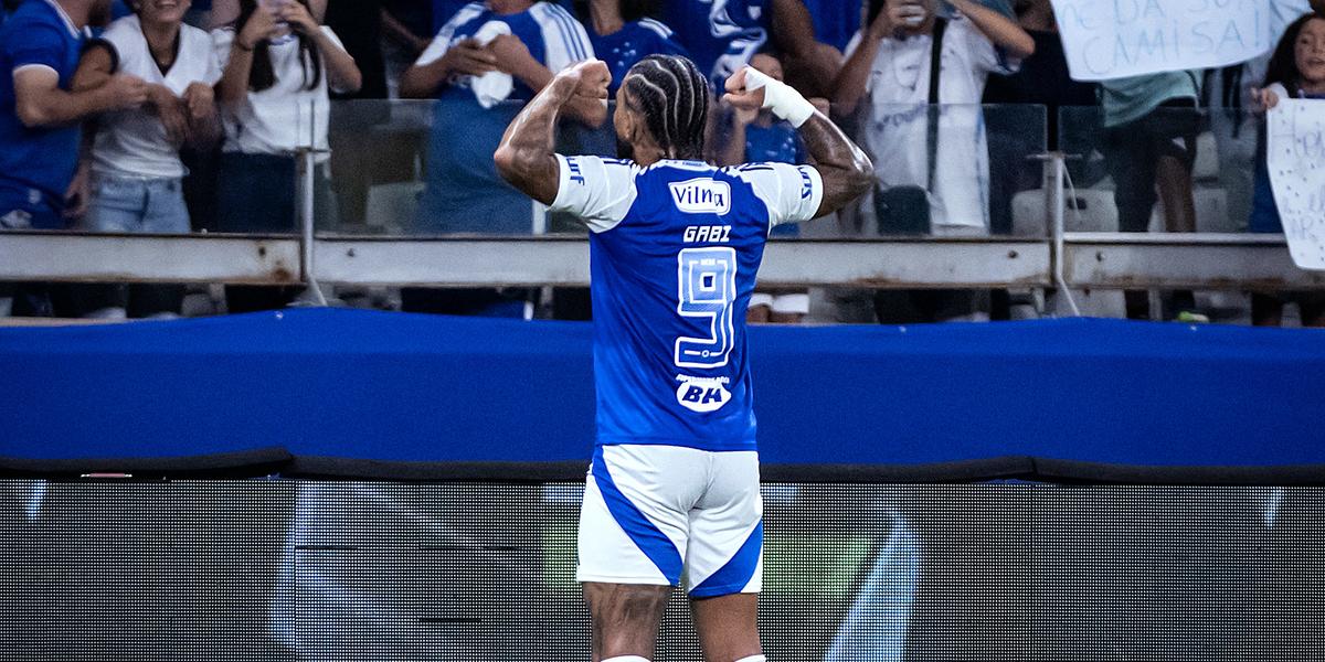 Gabigol esta à disposição para viajar com o Cruzeiro (Foto: Gustavo Aleixo/Cruzeiro)