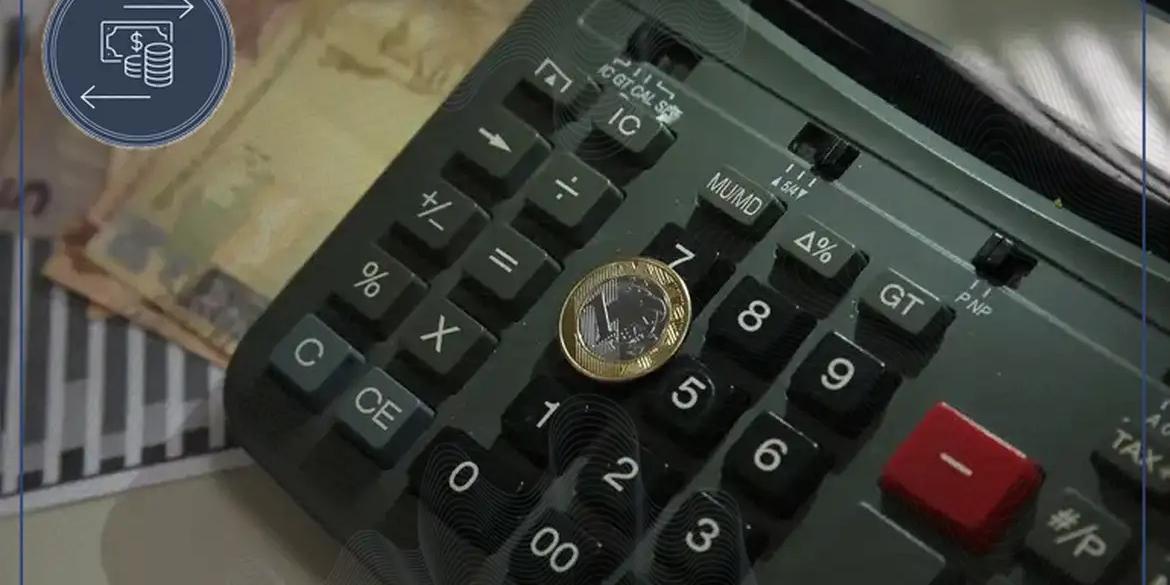 Prazo para entrega do Imposto de Renda termina às 23h59min do dia 30 de maio (Arte / Agência Brasil)