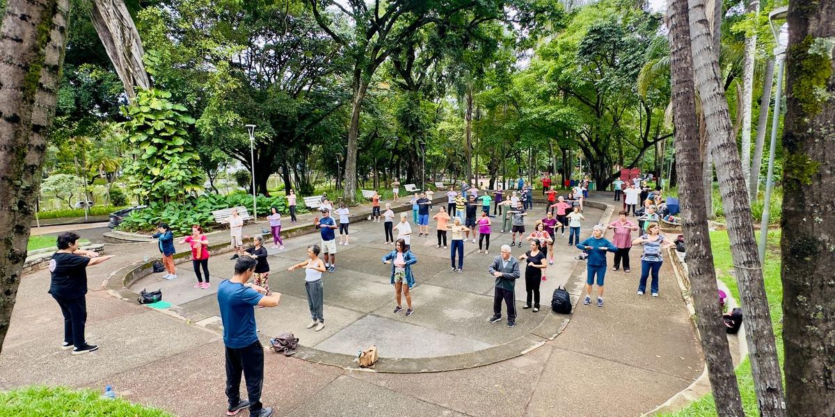 Lian Gong busca promover o bem-estar do corpo e da mente (Divulgação/ PBH) (Divulgação/ PBH)