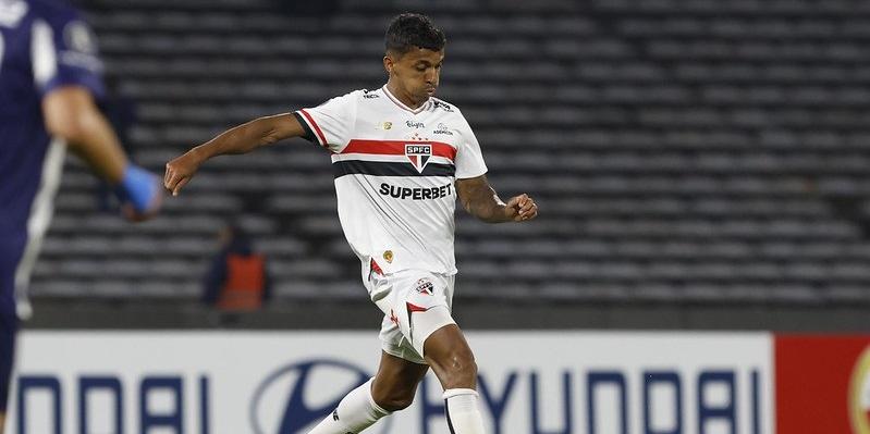Jogador virou desfalque de última hora no Tricolor (foto: Rubens Chiri/São Paulo)