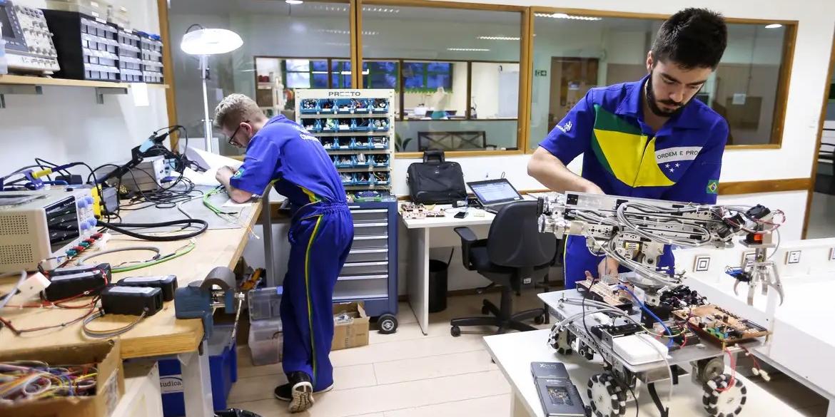 Dados da educação profissional e tecnológica (EPT) no ensino médio são do Censo Escolar 2024 (Marcelo Camargo/Agência Brasil)