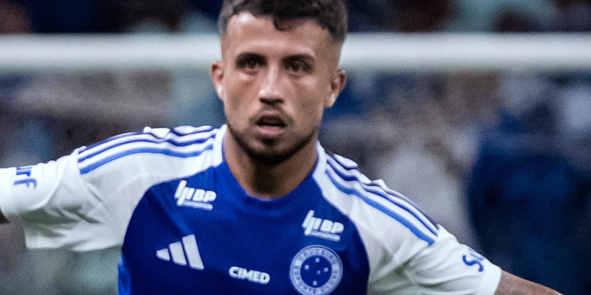 Matheus Henrique machucou no começo da partida (Foto: Gustavo Aleixo/Cruzeiro)