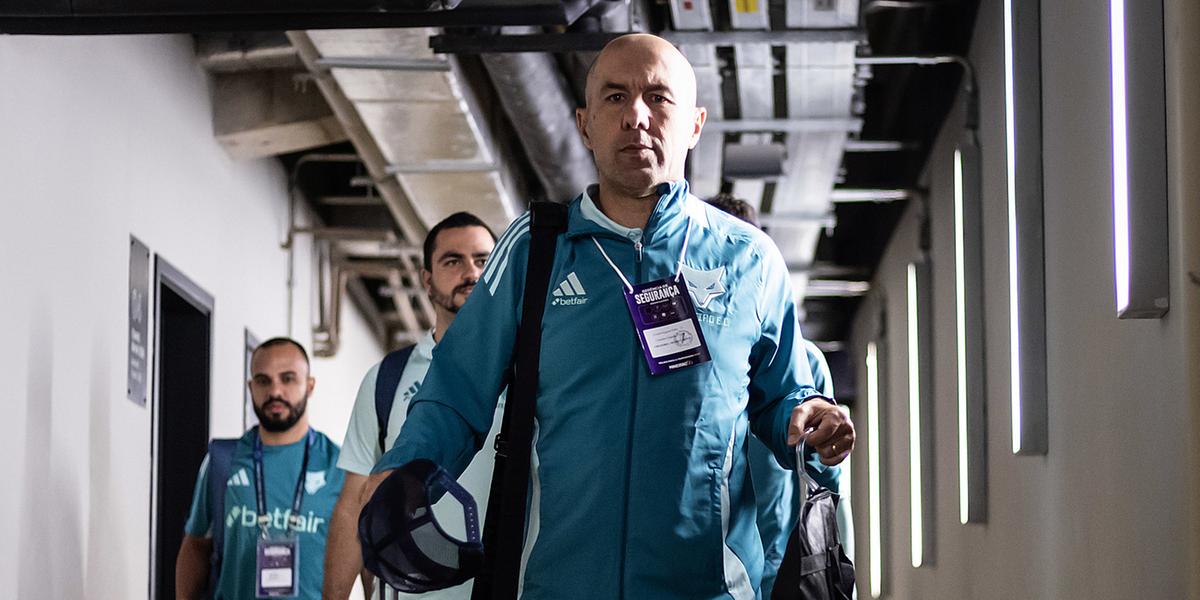 Leonardo Jardim aponta erros no Cruzeiro após vexame na Sul-Americana (Gustavo Aleixo/Cruzeiro)