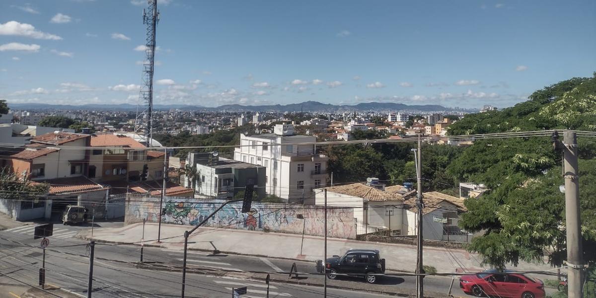 Em BH, máxima estimada é de 29 °C e a umidade relativa mínima do ar em torno de 45% à tarde (Nelson Flores / Hoje em Dia)