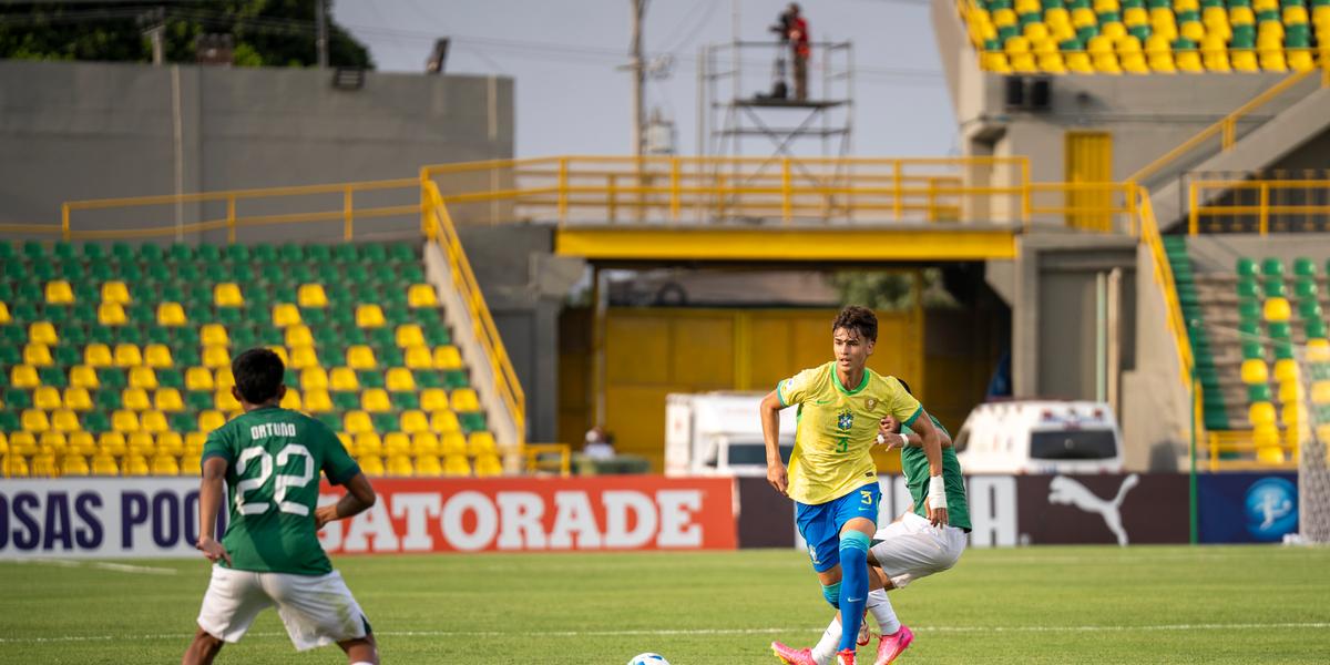 Zagueiro atleticano conquistou primeiro título com a camisa da seleção brasileira (Nelson Terme / CBF)