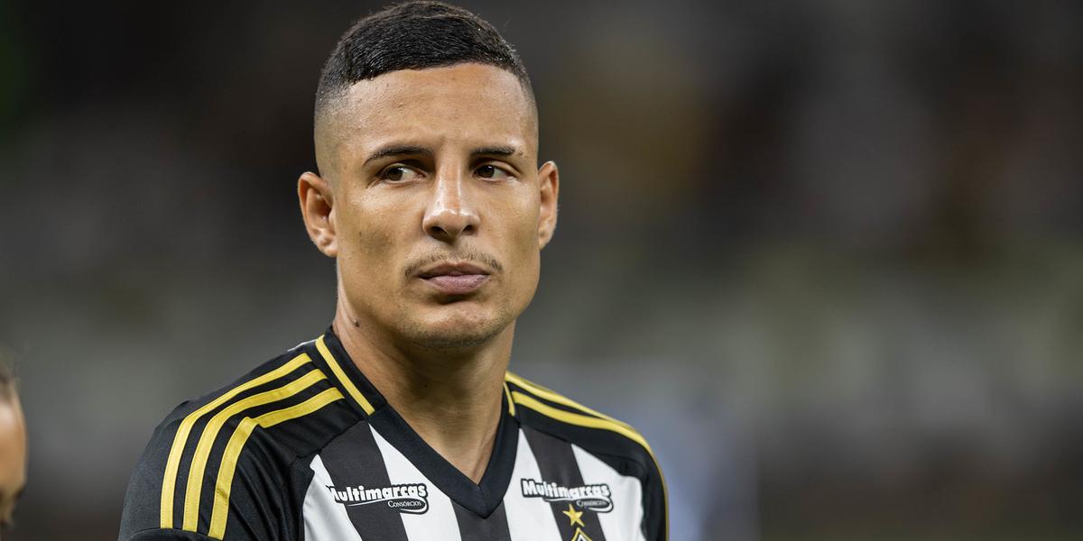 Guilherme Arana lesiona a coxa direita e vira desfalque no Galo (Pedro Souza / Atlético)