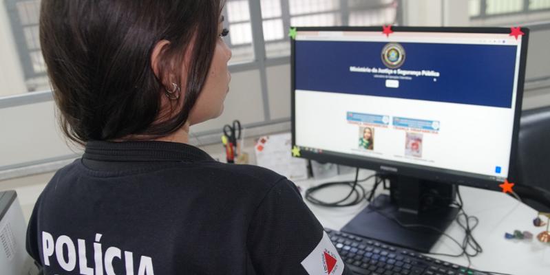 Denúncias de pessoas desaparecidas podem ser feitas por meio do telefone 0800 2828 197 (PCMG/Divulgação)