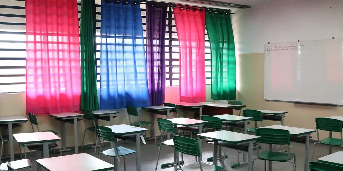 Dados englobam estudantes, professores e outros membros da comunidade escolar (Rovena Rosa/Agência Brasil)