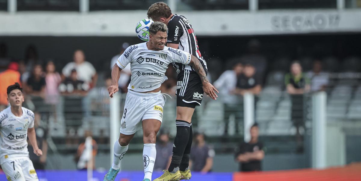 Atlético e Santos empataram no último jogo na Vila Belmiro (Pedro Souza / Atlético)