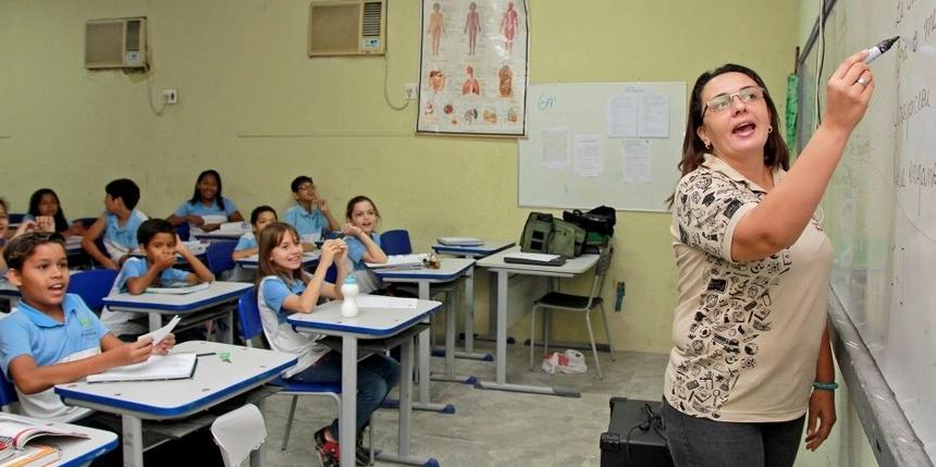 Proposta estabelece que professores das redes pública e privada terão direito a documento de identificação (Prefeitura de Fortaleza)