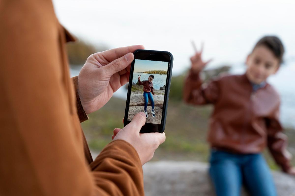 Pesquisadores criticam contas no Instagram que produzem um diário online de crianças (Freepik/Divulgação)