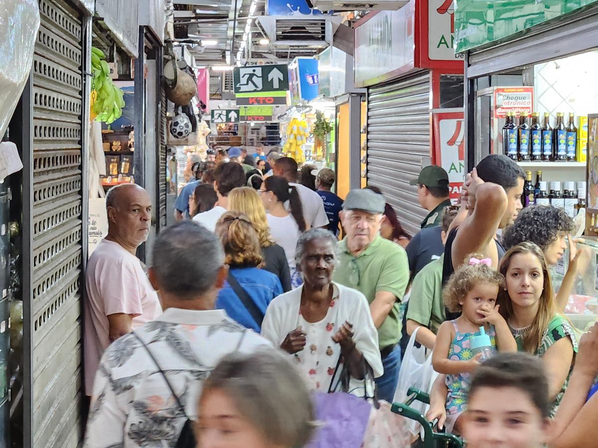 Mercado Central registra um movimento intenso na Sexta-Feira da Paixão (Maurício Vieira/ Hoje em Dia)