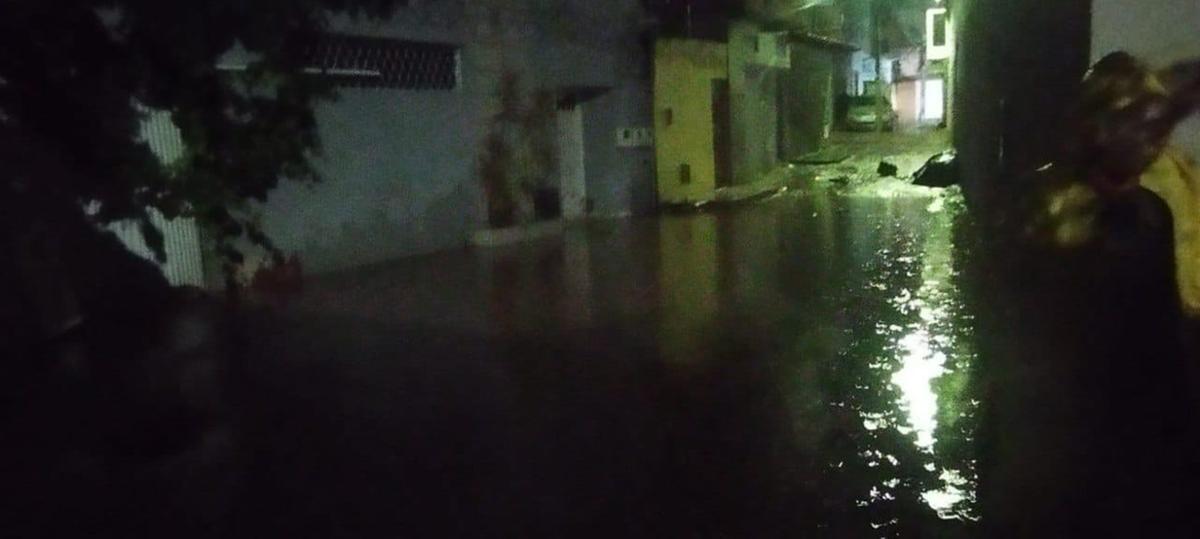 Chuvas em Montes Claros, no Norte de Minas Gerais (Corpo de Bombeiros)