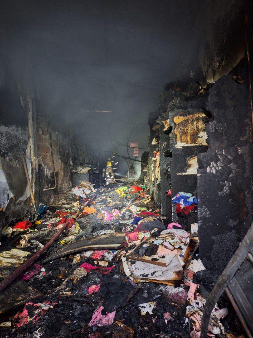 Chamas destruíram quase todas os itens oferecidos pela loja do bairro Glória, na região Noroeste de BH (Divulgação/ CBMMG)