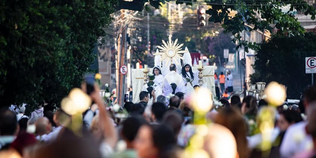 Santuário São Paulo da Cruz, no Barreiro, celebra a Páscoa (Reprodução / Instagram Santuário São Paulo da Cruz - foto: Sacerdos Photo)