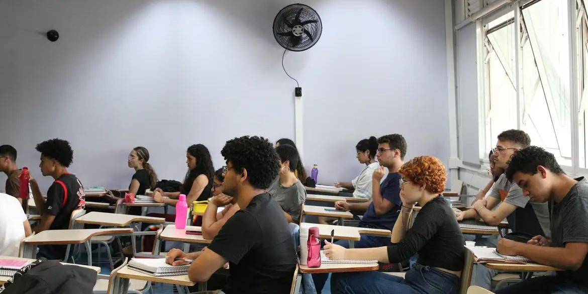 MEC abre inscrições para apoio e financiamento de cursinhos populares (Rovena Rosa/Agência Brasil)