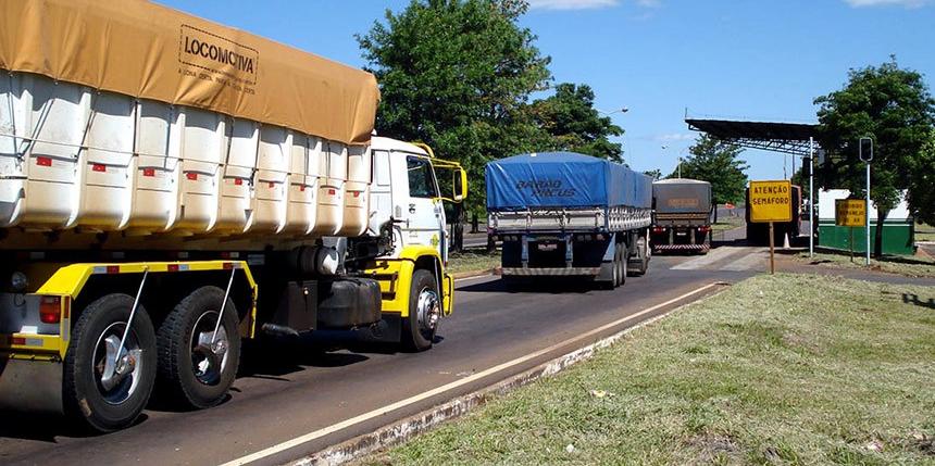 Atualmente, quem somar 40 pontos perde o documento; pela proposta, esse limite pode chegar a 80 pontos (DER  / Paraná)