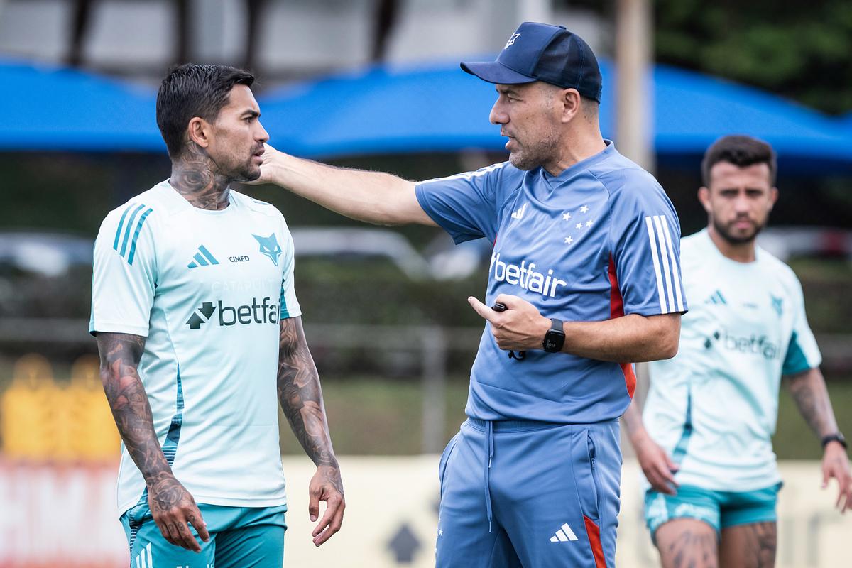 Atacante Dudu e o treinador Leonardo Jardim (Gustavo Aleixo/Cruzeiro)