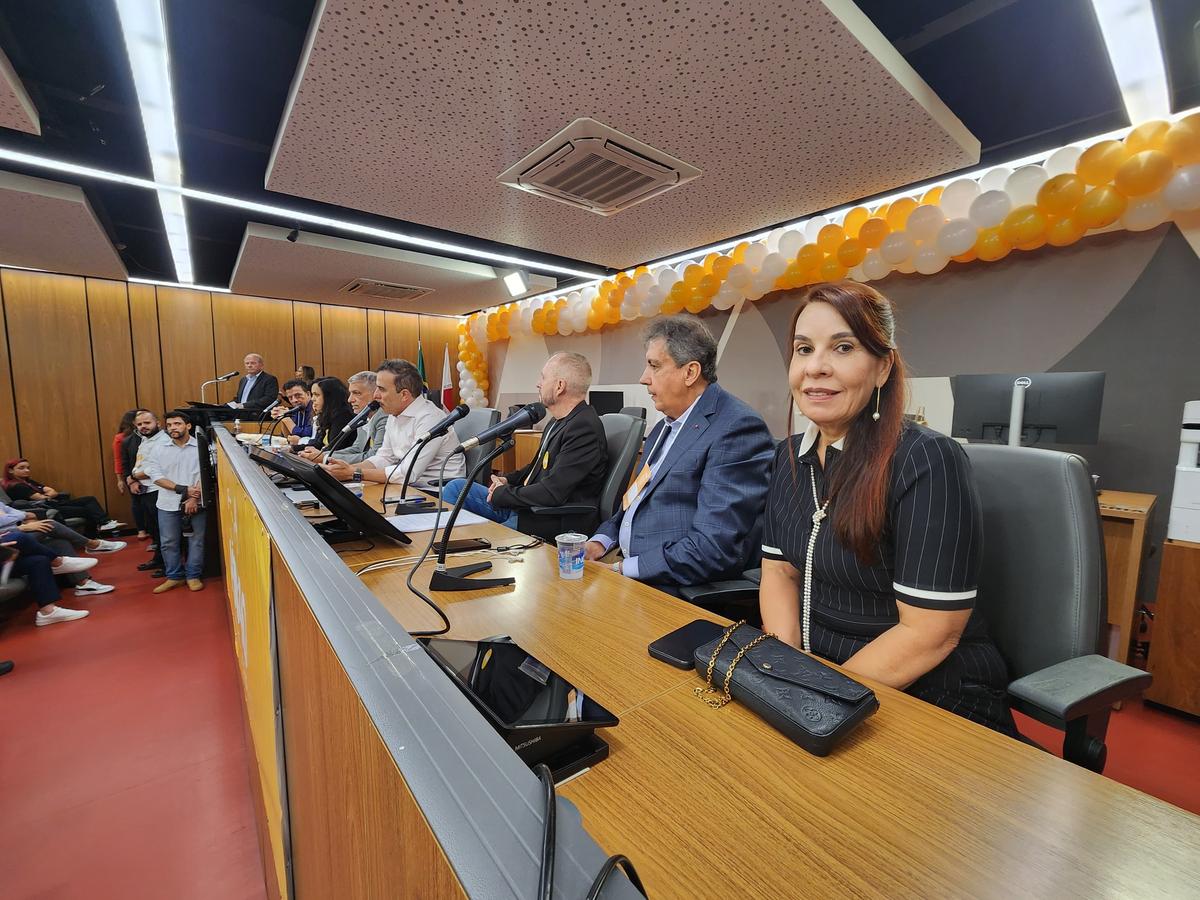 Raquel Muniz também participou da cerimônia de posse na ALMG (Maurício Vieira)