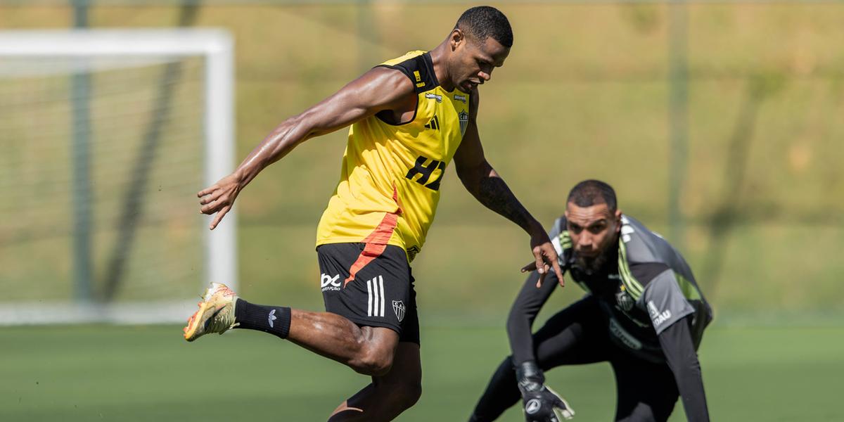 Júnior Santos, atacante está na transição pelo Atlético (Foto: Pedro Souza / Atlético)