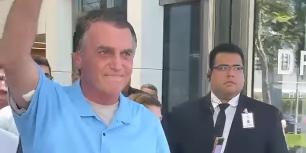 Bolsonaro havia deixado a unidade de semi-UTI e foi transferido para um quarto na última quinta-feira (1º) (Reprodução / Instagram Jair Bolsonaro)