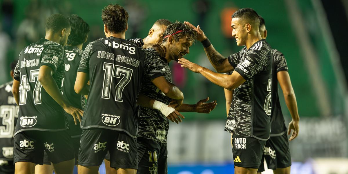 Jogadores do Galo comemoram o gol marcado por Scarpa (Flickr Atlético)