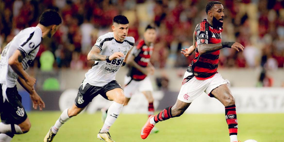 Rubro-Negro busca vitória fora de casa diante de argentinos (Adriano Fontes/Flamengo)