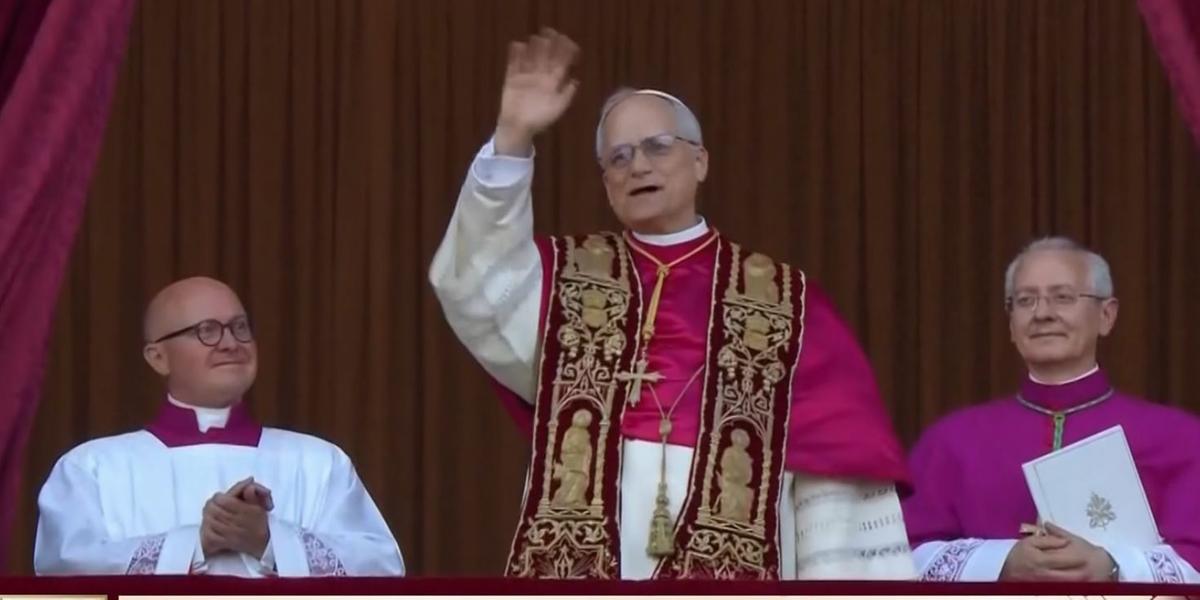 Robert Prevost é o primeiro americano a ocupar o mais alto cargo da Igreja Católica (Reprodução TV Globo)