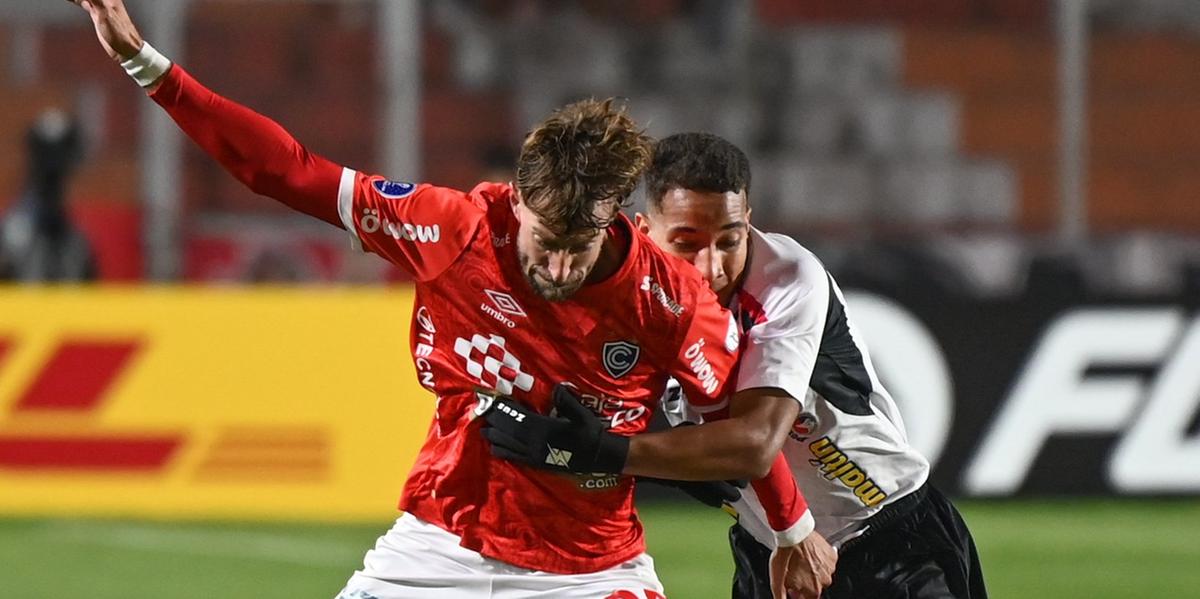 Cienciano venceu o Caracas e lidera o grupo do Galo na Sula (X do Cienciano)