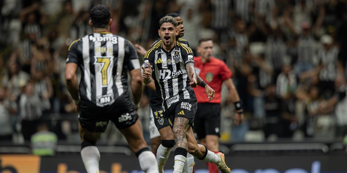 Rubens marcou belo gol de fora da área para o Galo (Pedro Souza/Atlético)
