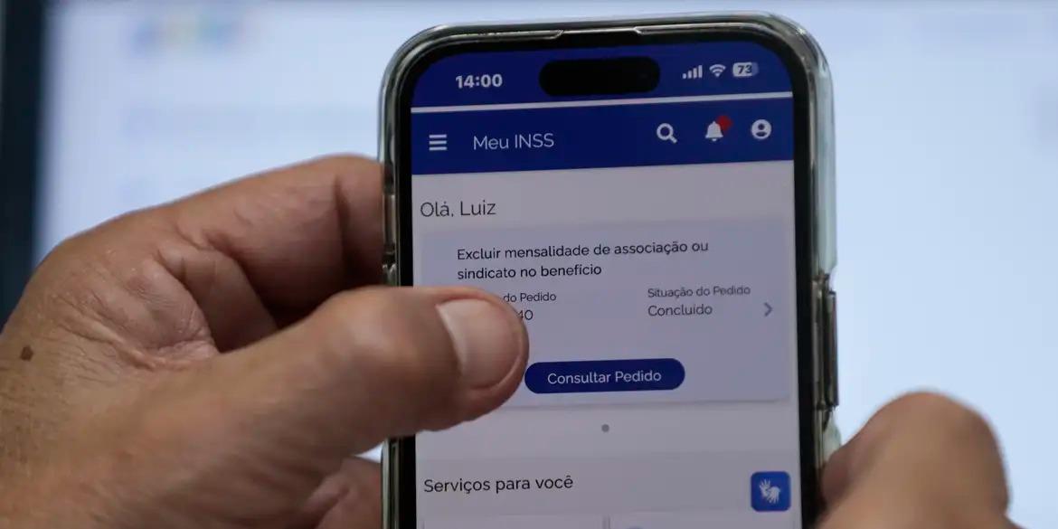 Para acessar a notificação, é preciso baixar, de forma gratuita, o aplicativo, disponível para os sistemas IOS e Android (Joédson Alves/Agência Brasil)