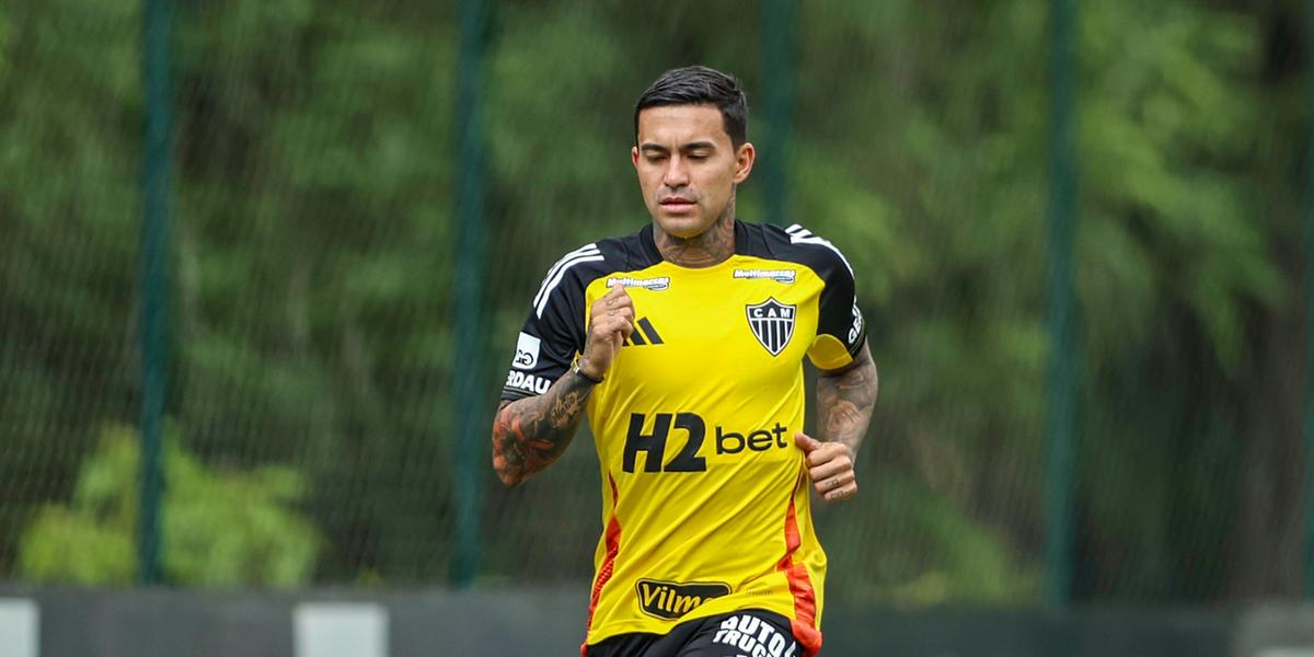 No Galo, Dudu fala sobre preferir gramado natural ao sintético (Paulo Henrique França / Atlético)