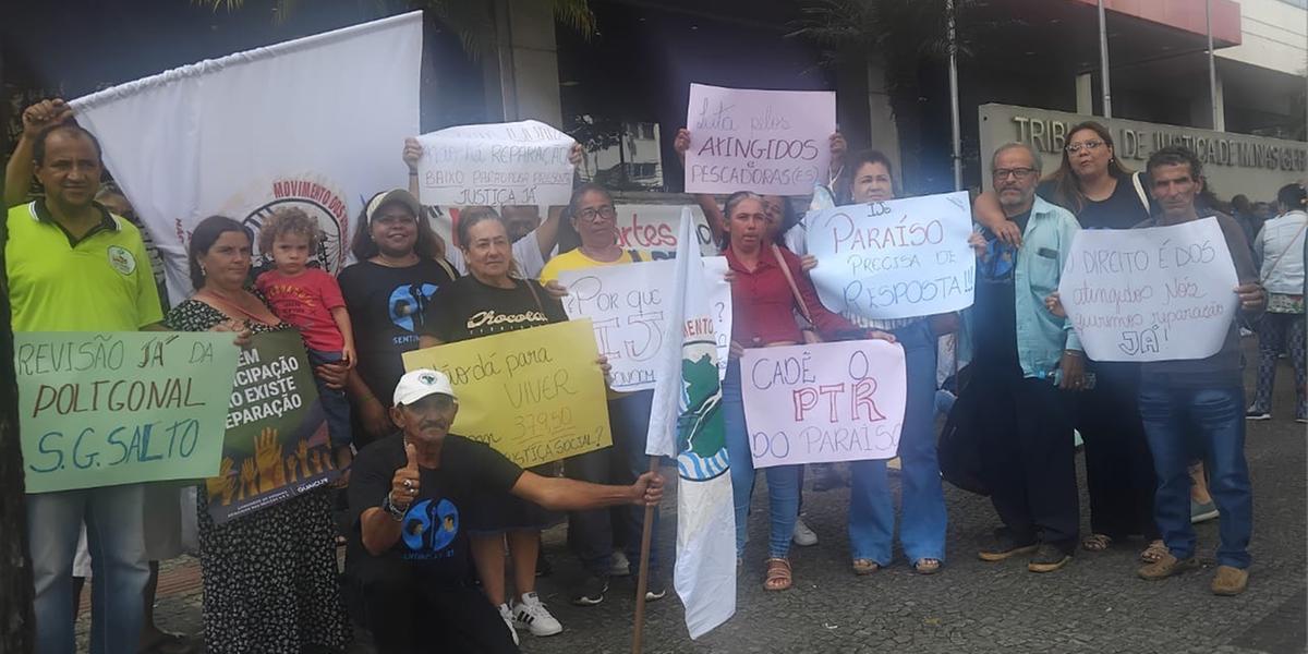 Atividades, iniciadas em concentração em frente ao Tribunal de Justiça, denunciam a reparação ineficiente após o rompimento da barragem da Vale em Brumadinho (Gabriela de Castro)