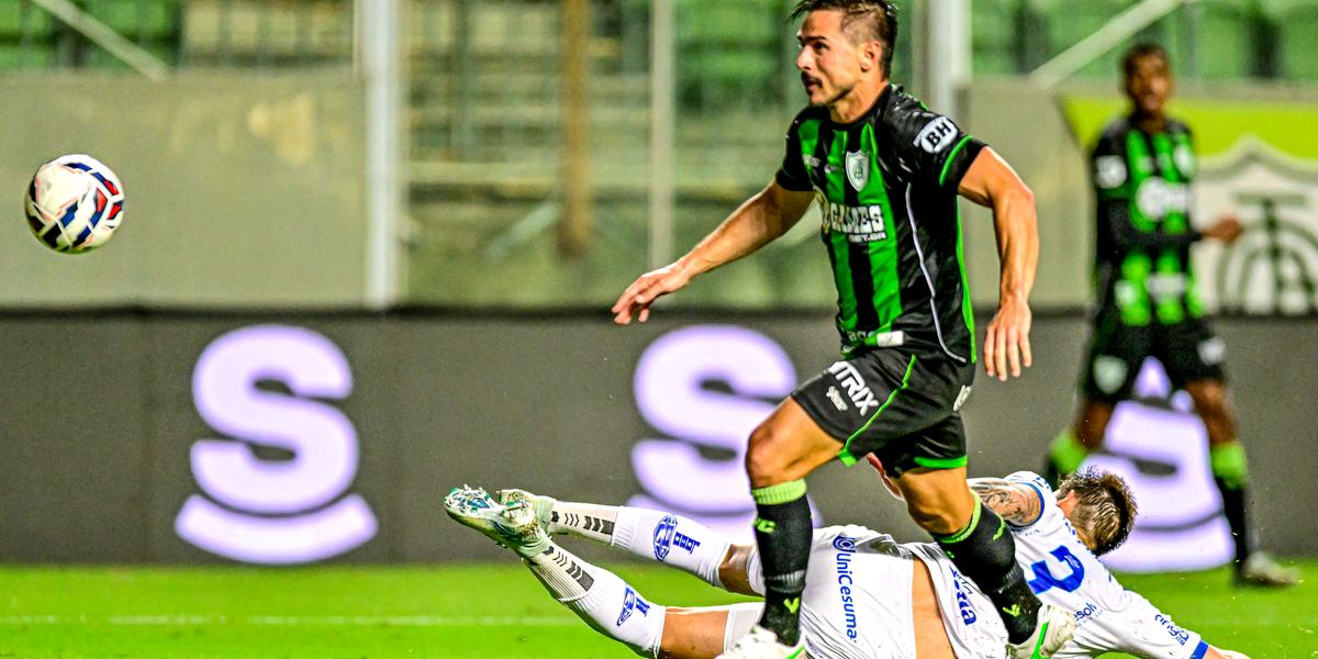 William marcou o primeiro gol com a camisa do América (Mourão Panda / América)