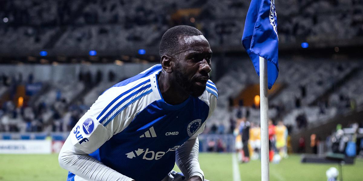 Bolasie celebra gol marcado e já mira o clássico contra o Atlético (Gustavo Aleixo/Cruzeiro)