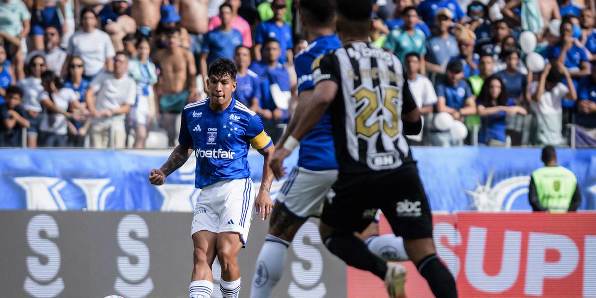 Clássico será realizado na noite deste domingo (Foto: Gustavo Aleixo/Cruzeiro)