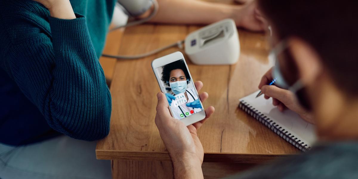 A plataforma já conectou mais de 500 pacientes a estudos clínicos (Freepik/Divulgação)