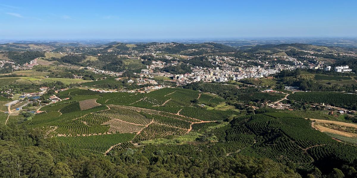 Com excelente oferta de hotéis, pousadas e restaurantes, Serra Negra está preparada para receber turistas com conforto e hospitalidade (Serra Negra / divulgação)
