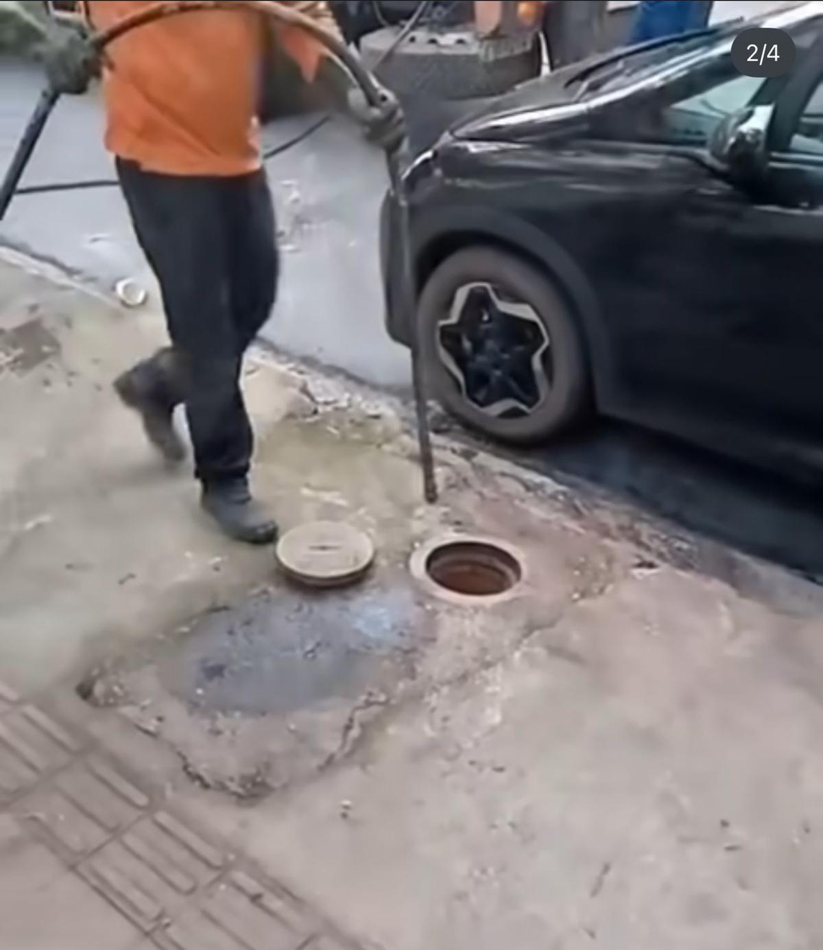 Cafeteria teve que interditar o banheiro duas vezes (Copa Cozinha / Instagram / Reprodução)