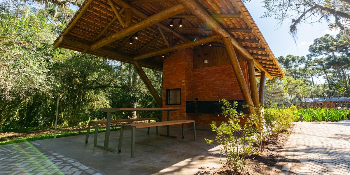 Espaços foram projetados por um escritório de arquitetura e urbanismo e contam com infraestrutura completa - incluindo mesa, bancos e pia (Parque do Caracol / divulgação)