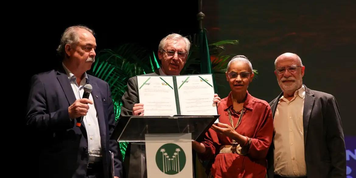 A proposta está em discussão há 21 anos, tendo tramitado 17 anos na Câmara dos Deputados e quatro anos no Senado (Tomaz Silva/Agência Brasil)
