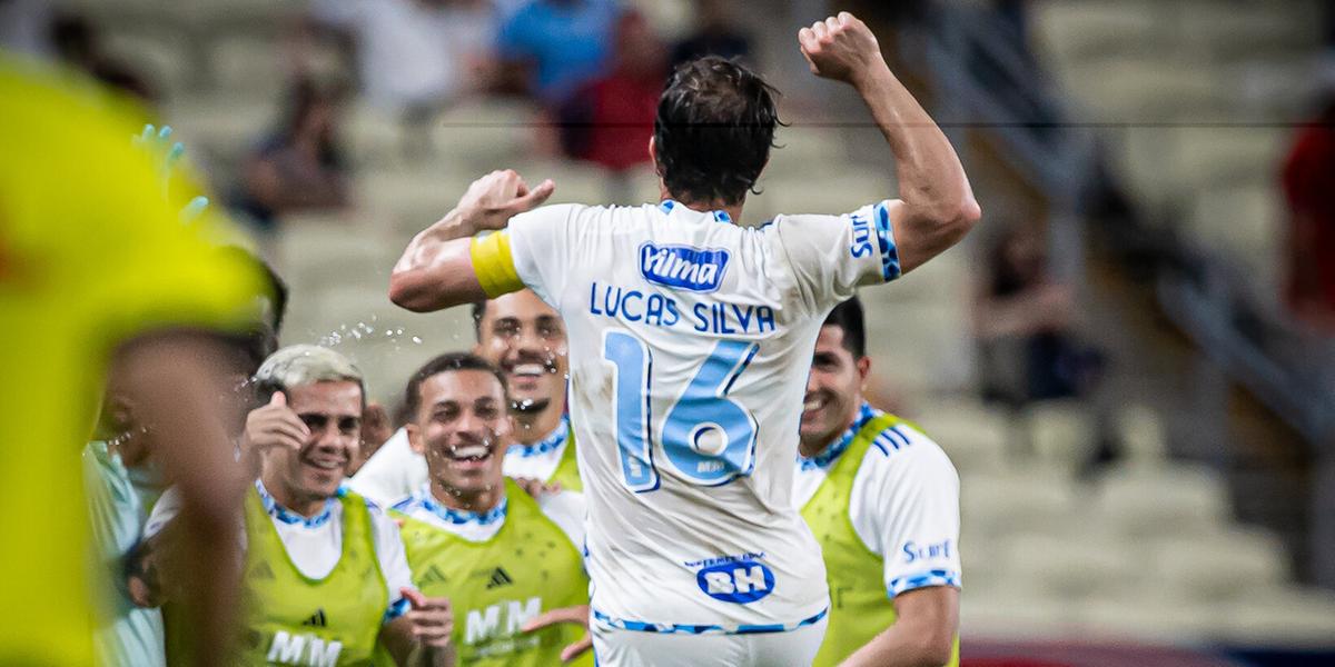 Lucas Silva marca na vitória do Cruzeiro sobre o Fortaleza na Arena Castelão (Samuel Andrade / Cruzeiro)