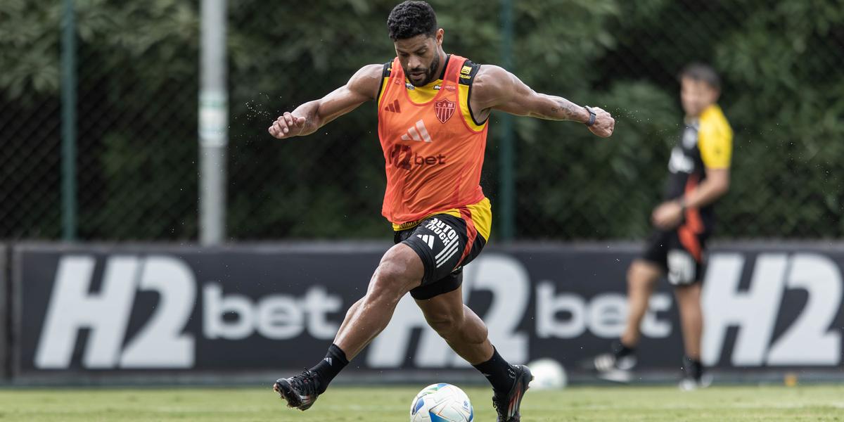 Ídolo atleticano treinou normalmente e pode reforçar o Galo na Copa Sul-Americana (Foto: Pedro Souza / Atlético)